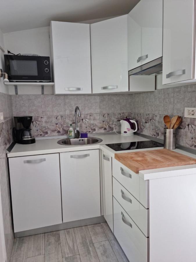 Apartments Zala Matusan 苏佩塔斯卡德拉加 外观 照片
